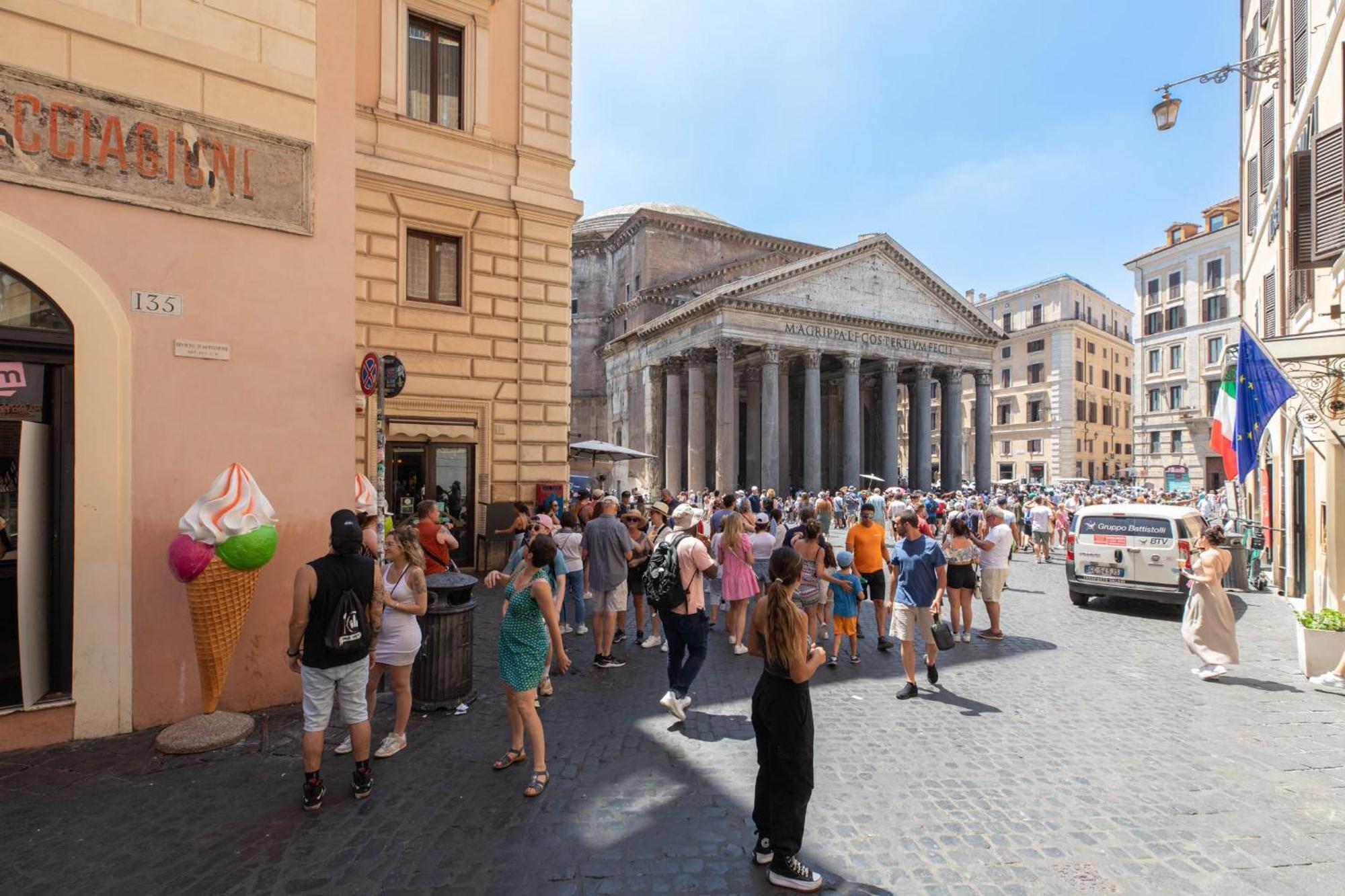 Iflat Pantheon'S Roomy And Friendly Apartment Roma Esterno foto